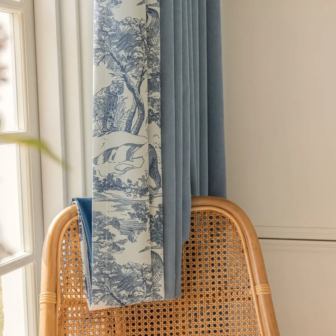 Cortina-Blackout-Chenille-Azul-Estampada-Bicolor-para-trilho-4m-x-2,50m-Sala-&-Quarto-Sylvana-Dona-Cortina-6
