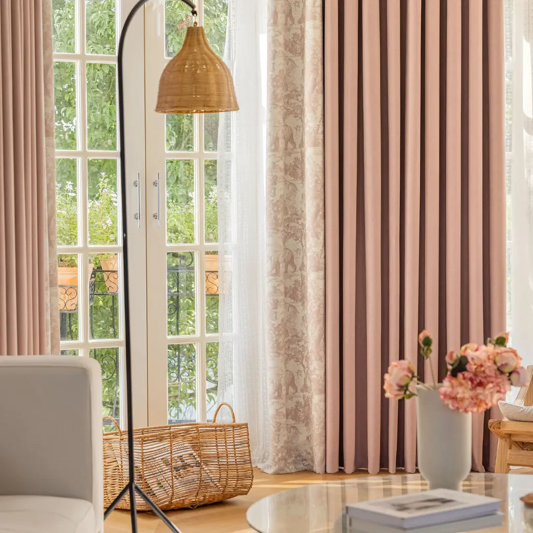 Cortina-Blackout-Chenille-Ouro-Rosé-Estampada-Bicolor-4m-x-2,50m-Sala-&-Quarto-Sylvana-Dona-Cortina-2