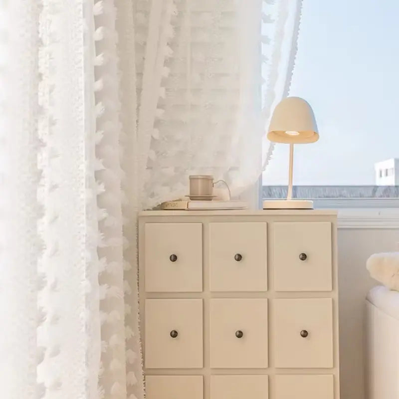 Cortina-Voil-Branca-de-Renda-com-Pompom-Francês-2m-Sala-ou-Quarto-Dona-Cortina-5