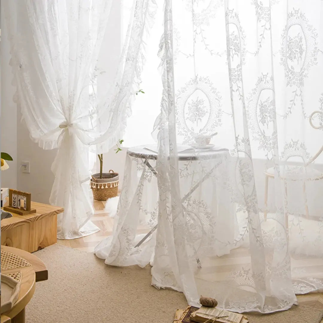 Cortina-de-Renda-Bordada-Premium-2m-x-1,80m-Sala-&-Quarto-Valeria-Dona-Cortina-4