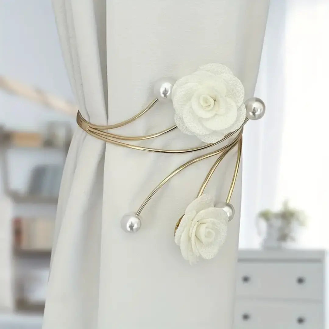 Prendedor-de-Cortina-Floral-Luxuoso-Pérolas-&-Glamour-Rosélia-Dona-Cortina-5