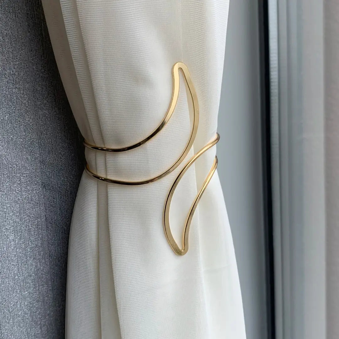 Prendedor-de-Cortina-Geométrico-de-Luxo-Lunaris-Dona-Cortina-2