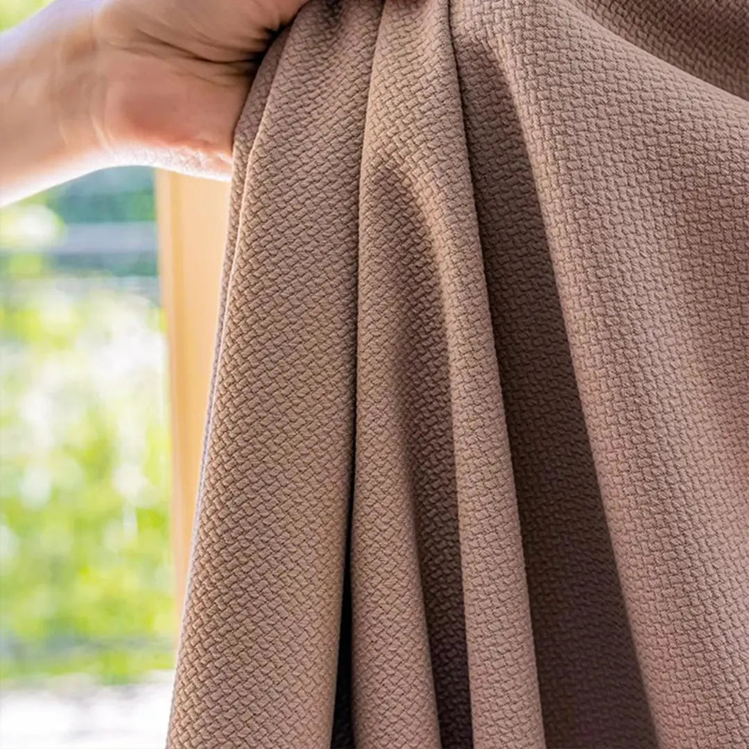 Cortina-Blackout-Jacquard-Luxo-com-Isolamento-Térmico-10m-x-2,50m-Sala-&-Quarto-Valeriana-Ouro-Rosé-Dona-Cortina-1