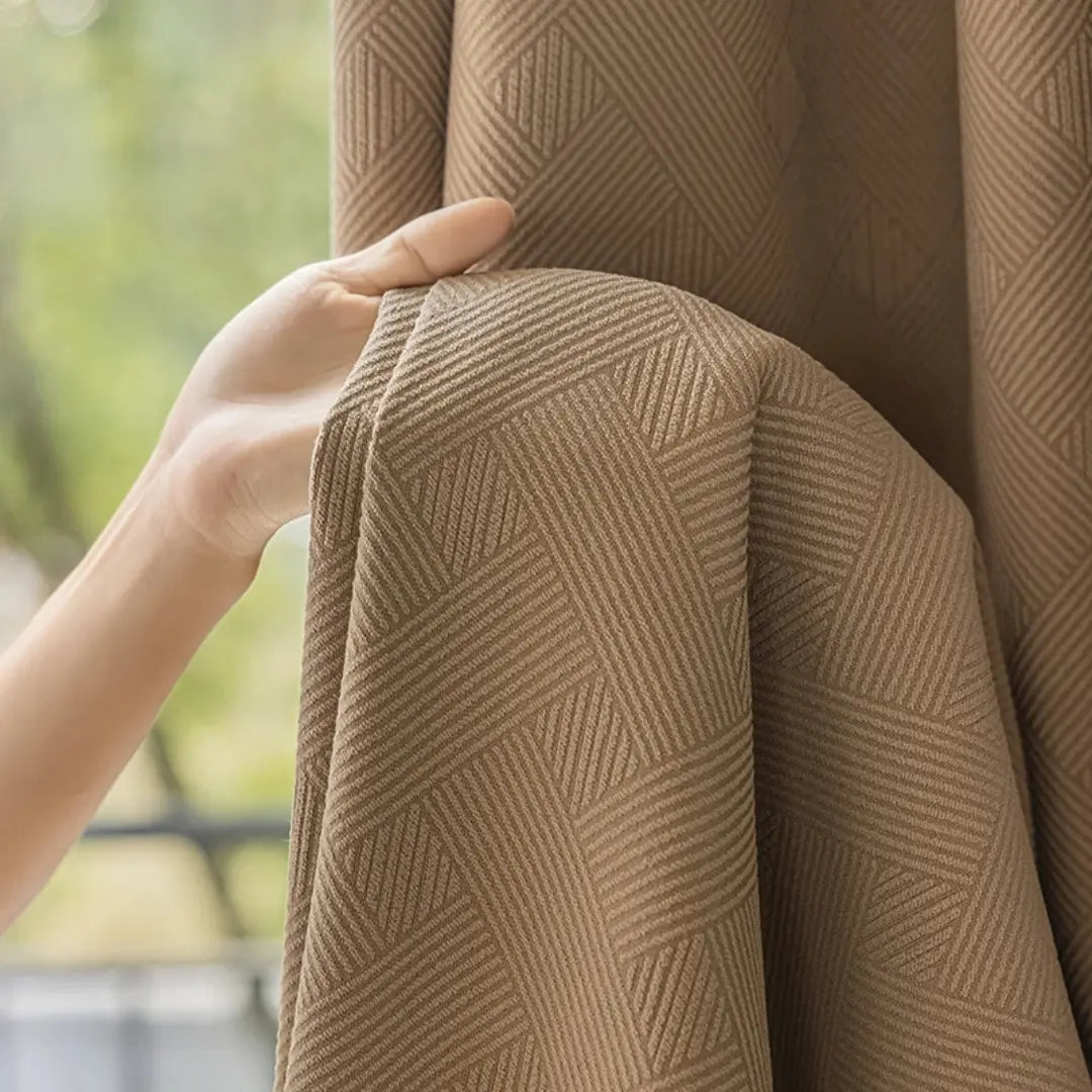 Cortina-Blackout-Chenille-Premium-Marrom-para-trilho-6m-x-2,50m-Sala-&-Jantar-Valmère-Dona-Cortina-2