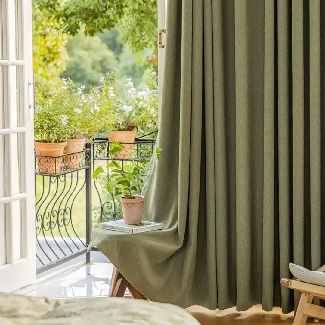 Cortina-Blackout-Chenille-Premium-Verde-Musgo-para-trilho-6m-x-2,50m-Sala-&-Jantar-Valmère-Dona-Cortina-2