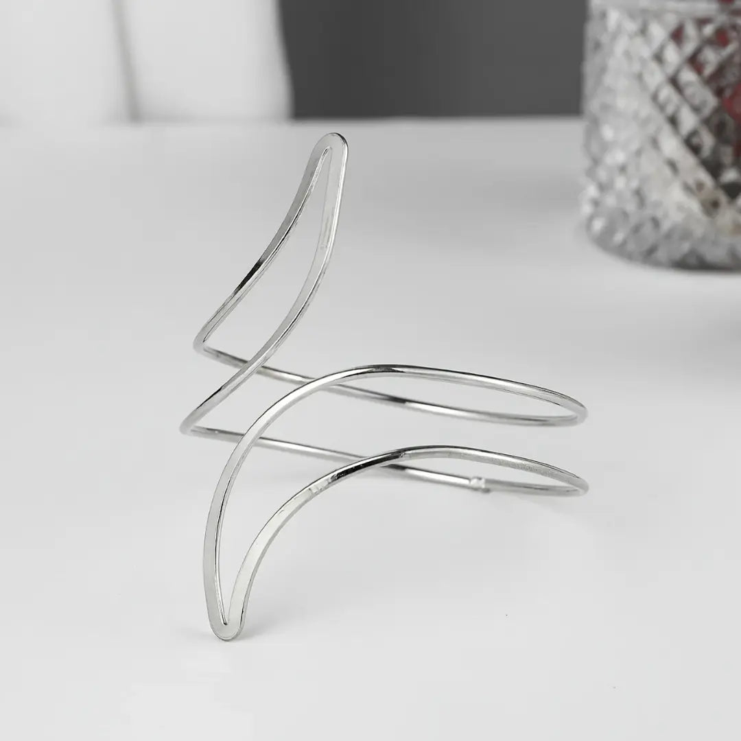 Prendedor-de-Cortina-Geométrico-de-Luxo-Lunaris-Dona-Cortina-10