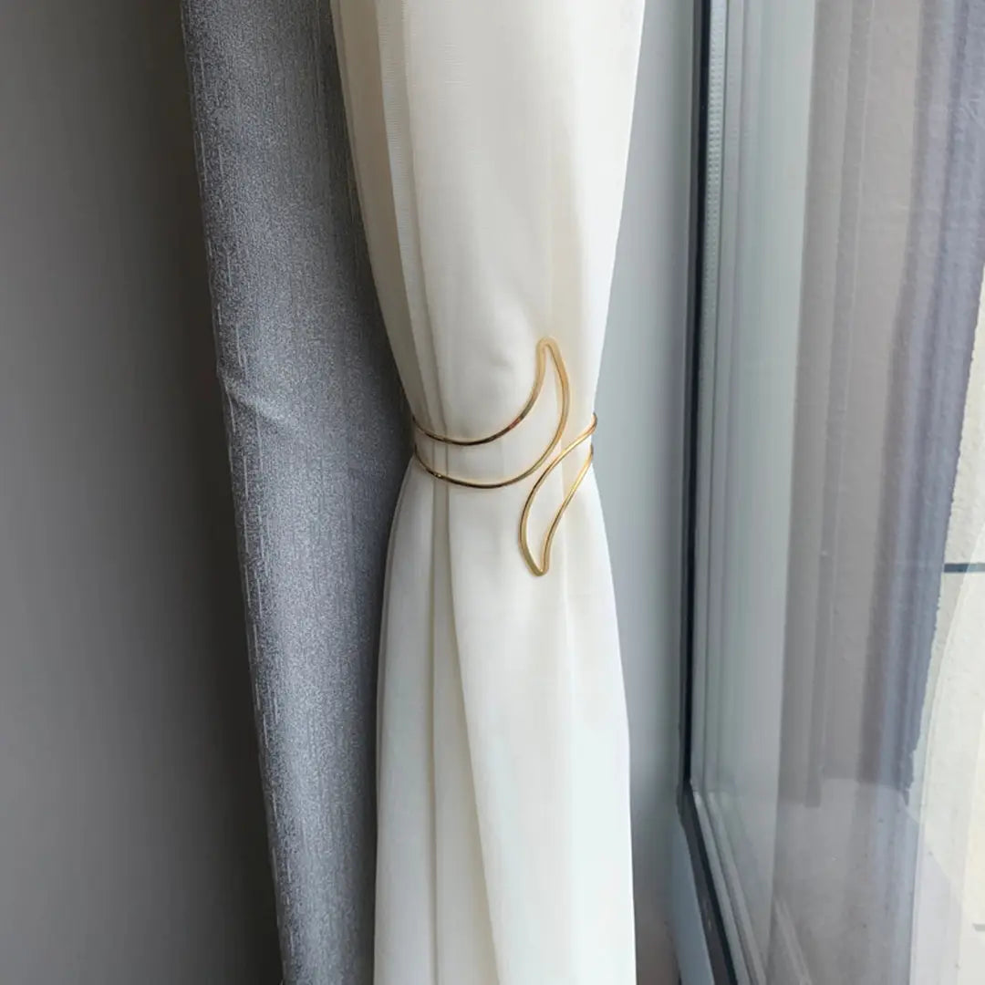 Prendedor-de-Cortina-Geométrico-de-Luxo-Lunaris-Dona-Cortina-4